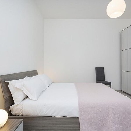Contemporary Apartment In Sturla By Wonderful Italy Genoa Exterior photo